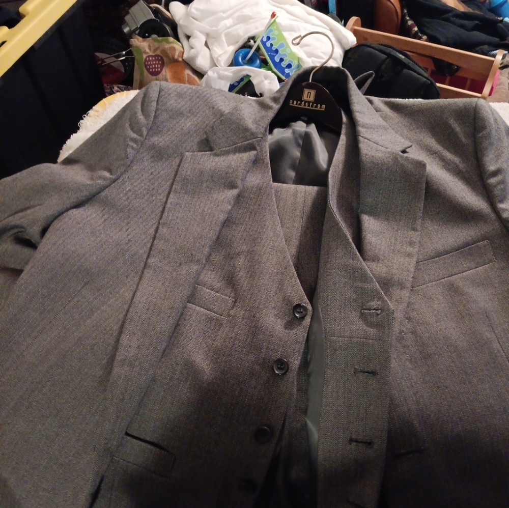 Nordstrom Jonathan Edward Three Piece Suits  40L